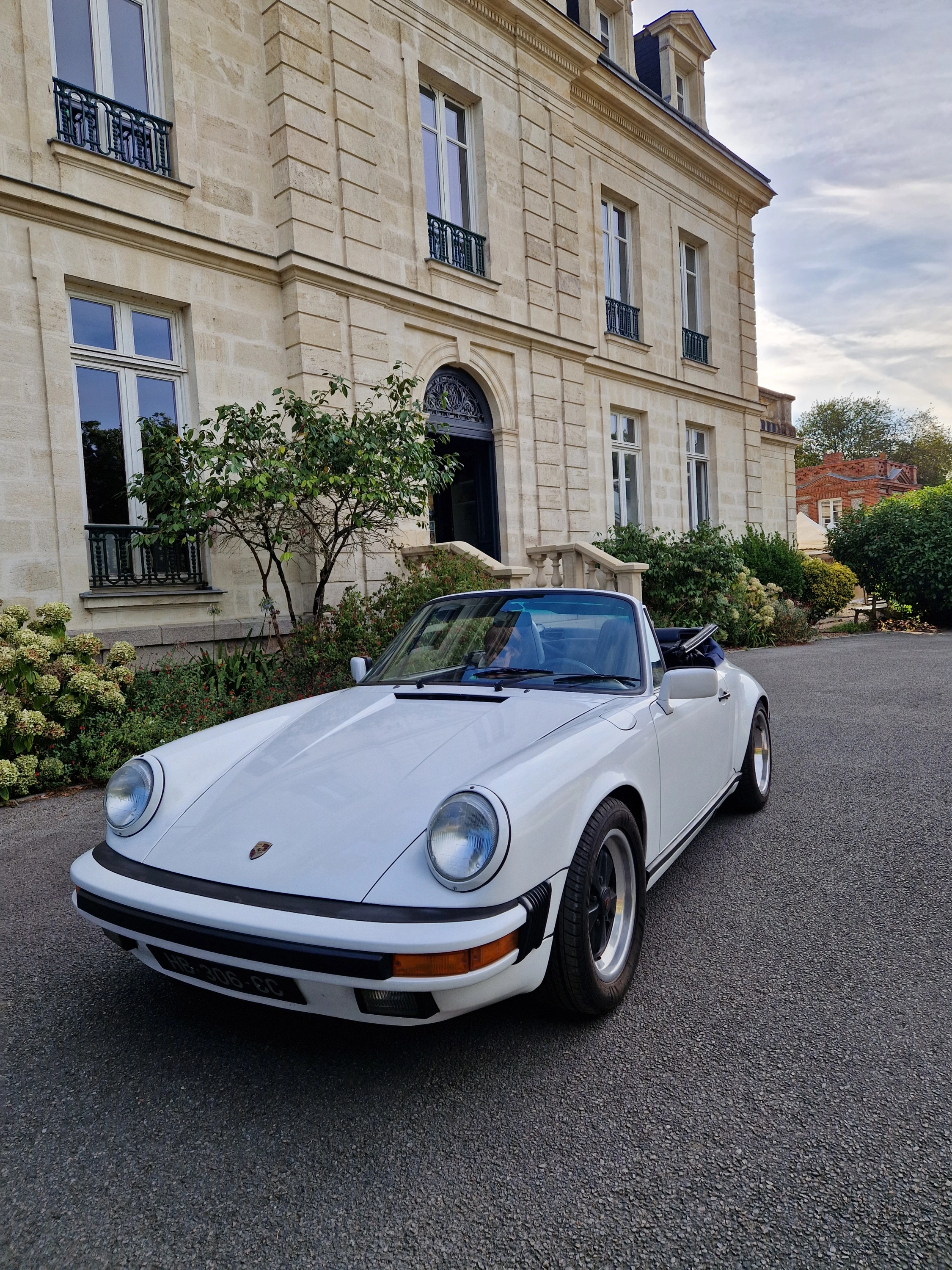 PORSCHE
