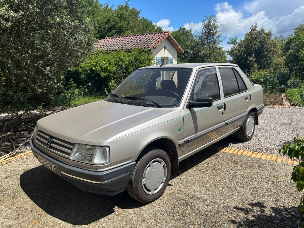 PEUGEOT