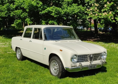 location ALFA ROMEO GIULIA 1300 TI à Clichy