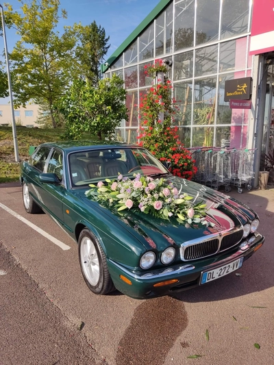 location JAGUAR XJ8 à Ancy-le-Franc
