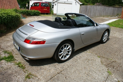 PORSCHE 911 TYPE 996 CARRERA 4 CABRIOLET