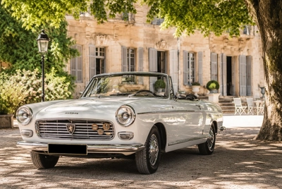 PEUGEOT 404