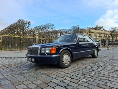 location MERCEDES 300 SE à Champigny-sur-Marne
