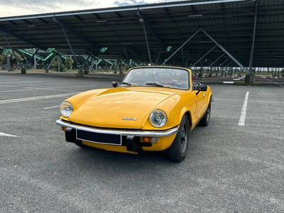 location TRIUMPH Spitfire MK4 à Le Bouscat