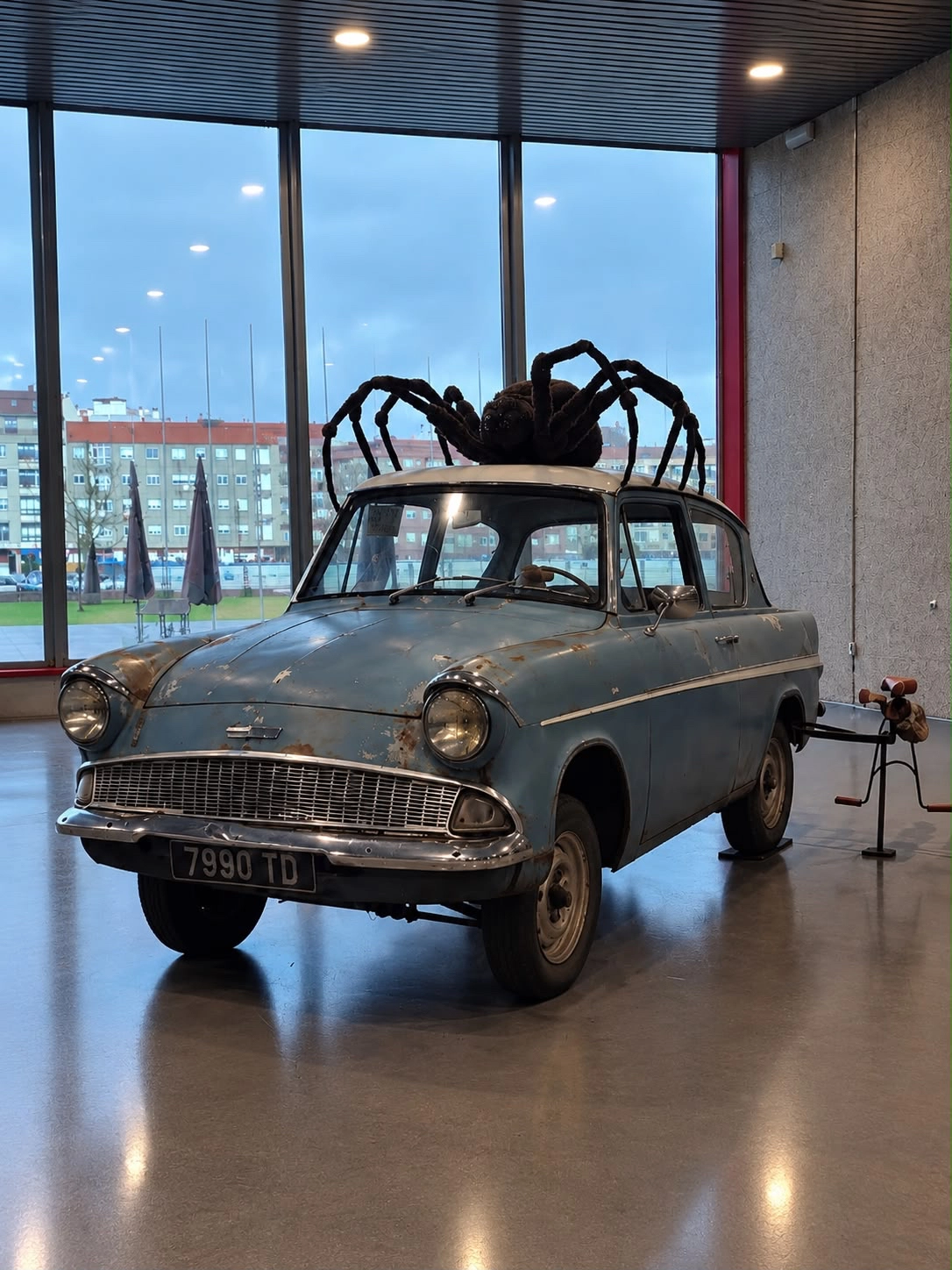 FORD