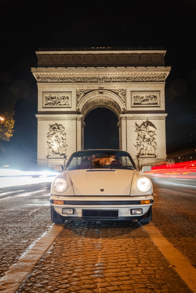 PORSCHE 911