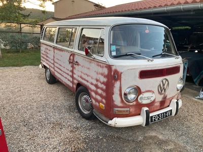 location VOLKSWAGEN Combi T2 à Grasse