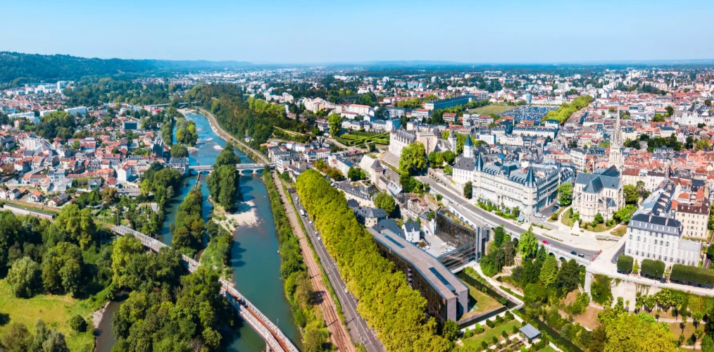 Location voiture ancienne Pau