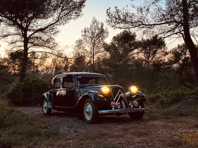 location CITROEN Traction 11B à La Bouilladisse