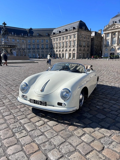 location PORSCHE 356 speedster  à Bordeaux